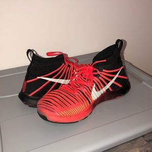 Nike Rise Running Shoes